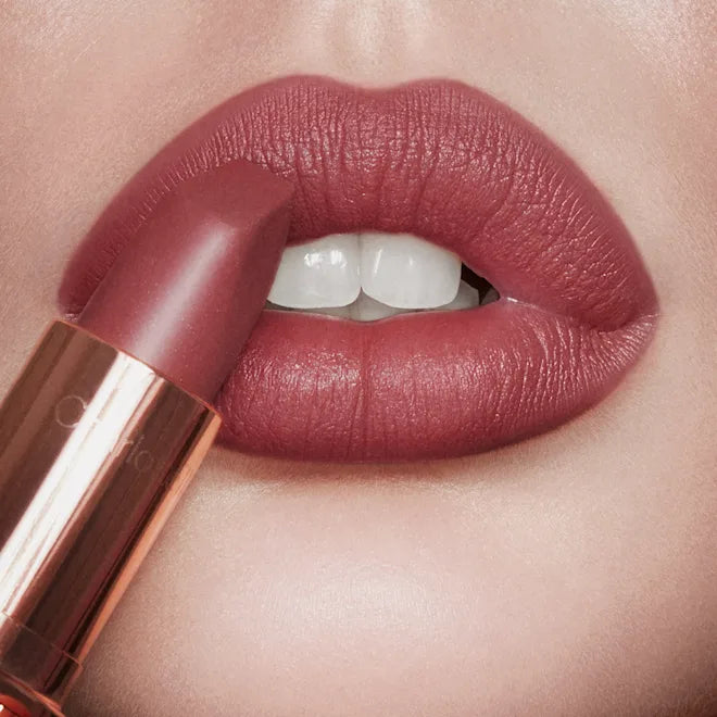 Charlotte Tilbury - MATTE REVOLUTION lipstick