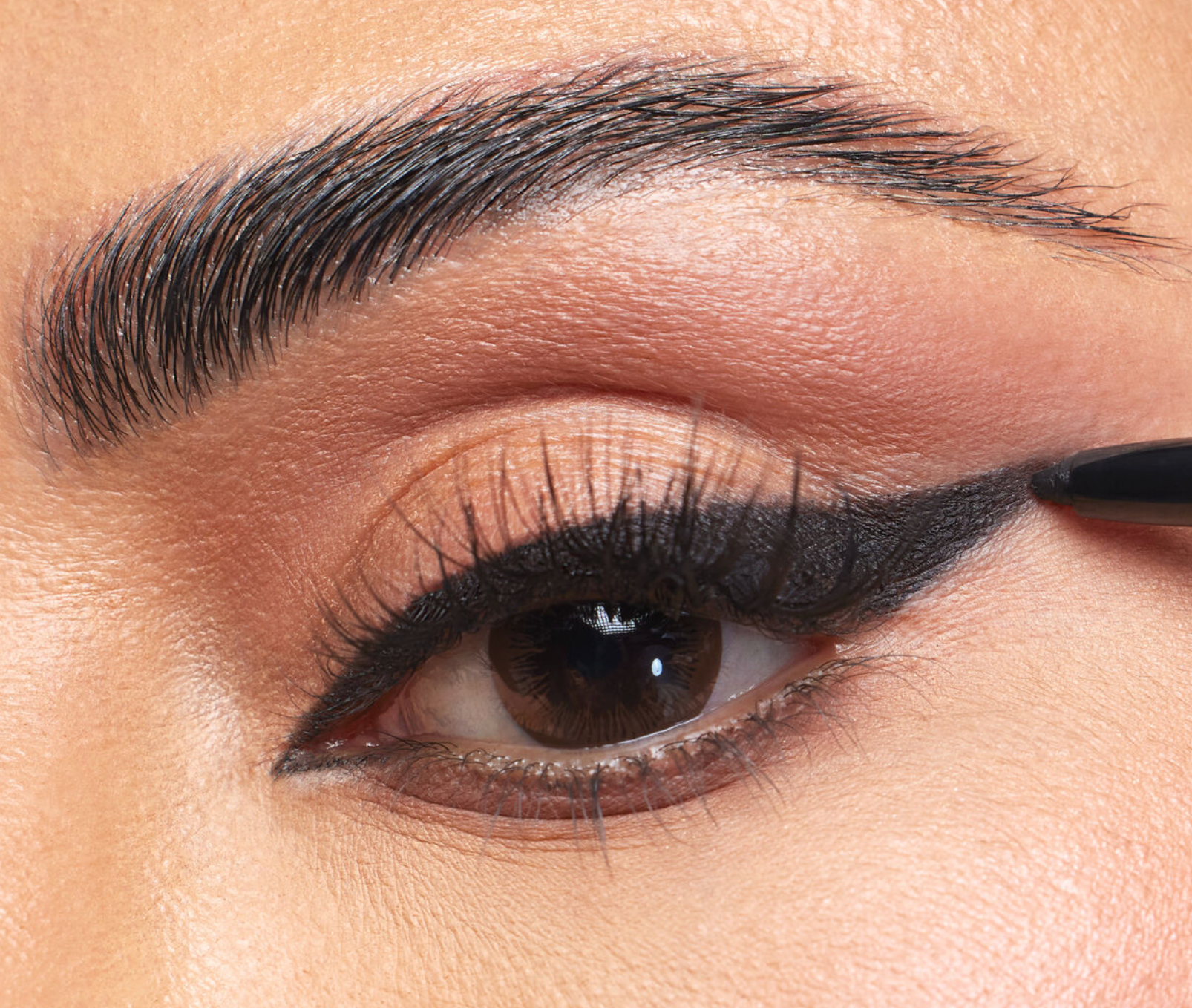 HUDA BEAUTY - Creamy Kohl Longwear Eye Pencil